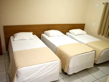 Quartos com camas de solteiro ou beliches